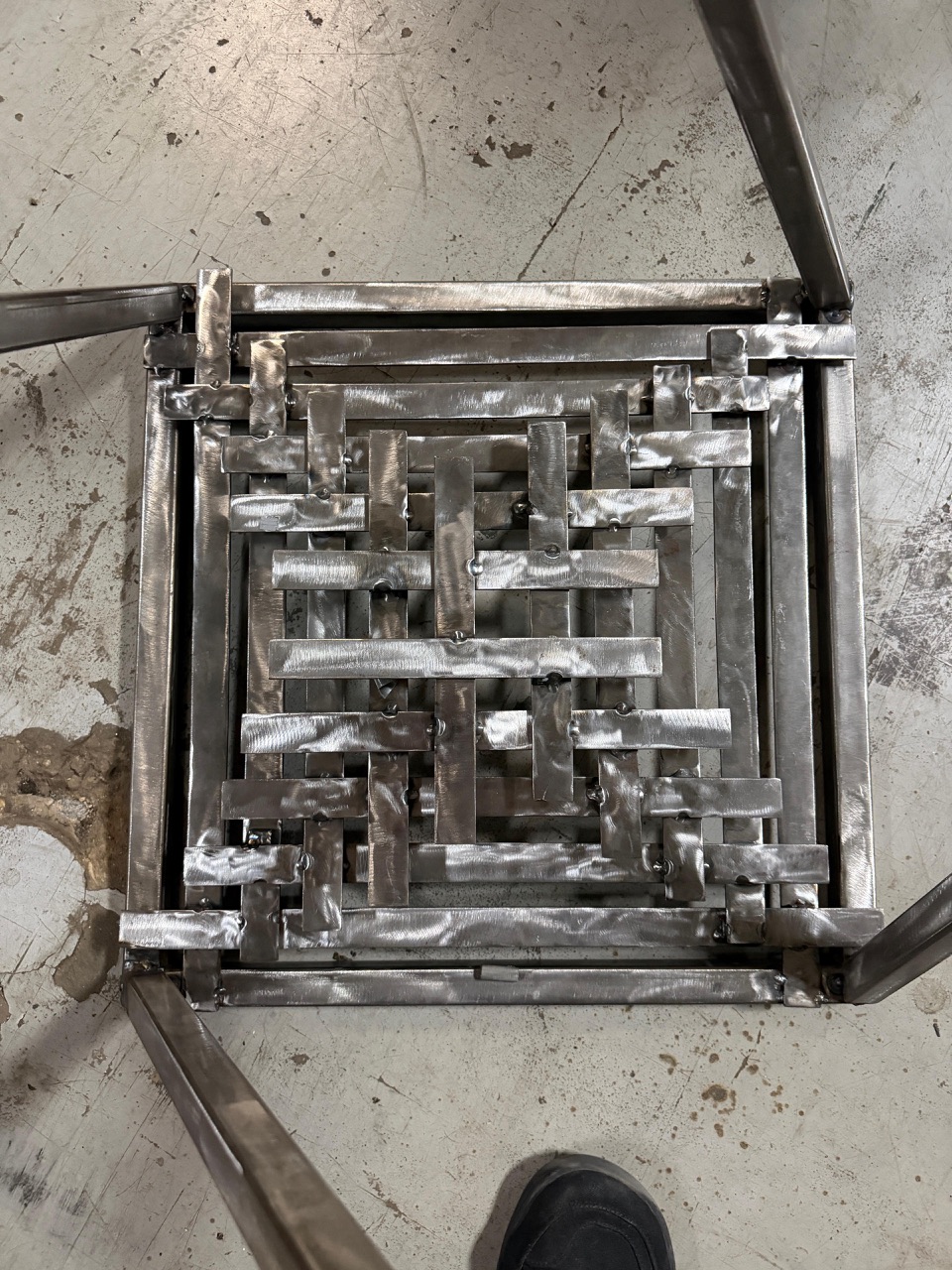 Layer Table — woven weld pattern